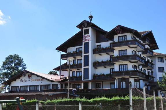 Prédios típicos em Treze Tilias, em Santa Catarina